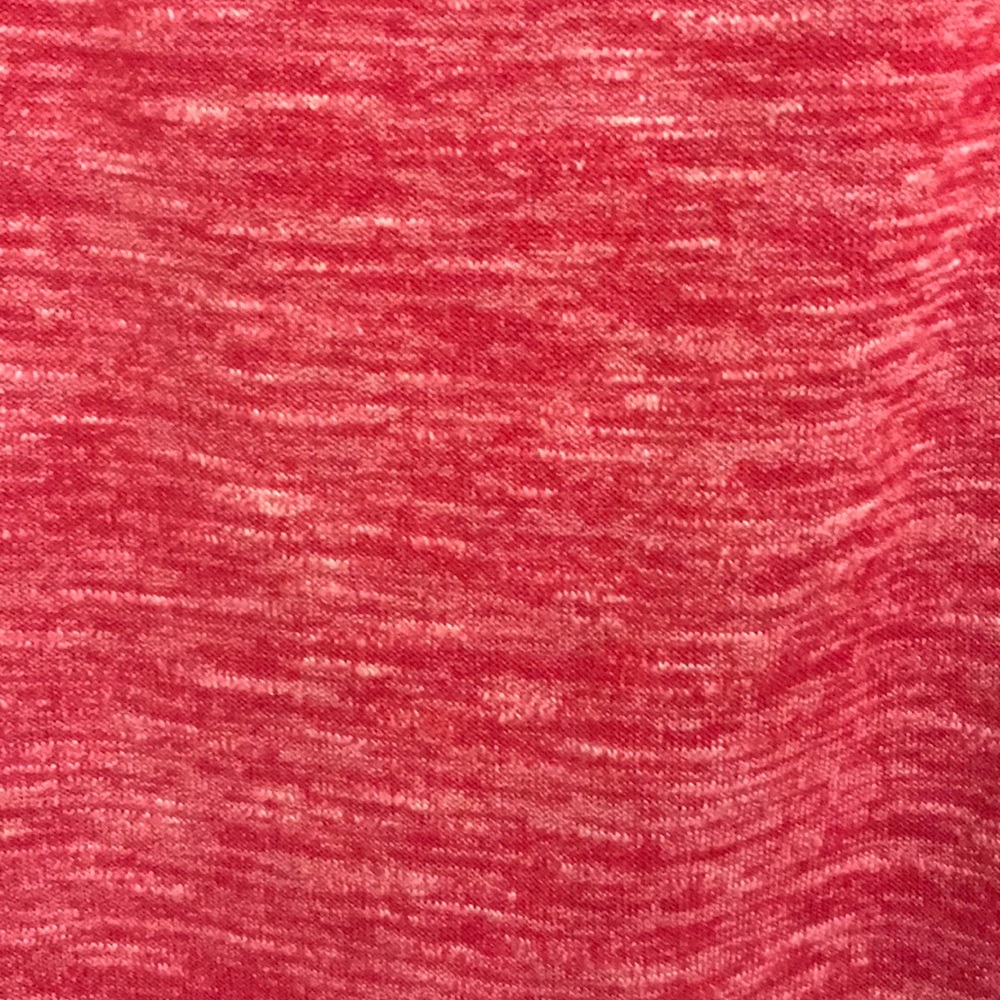 Red shirt - Picture 3 of 4